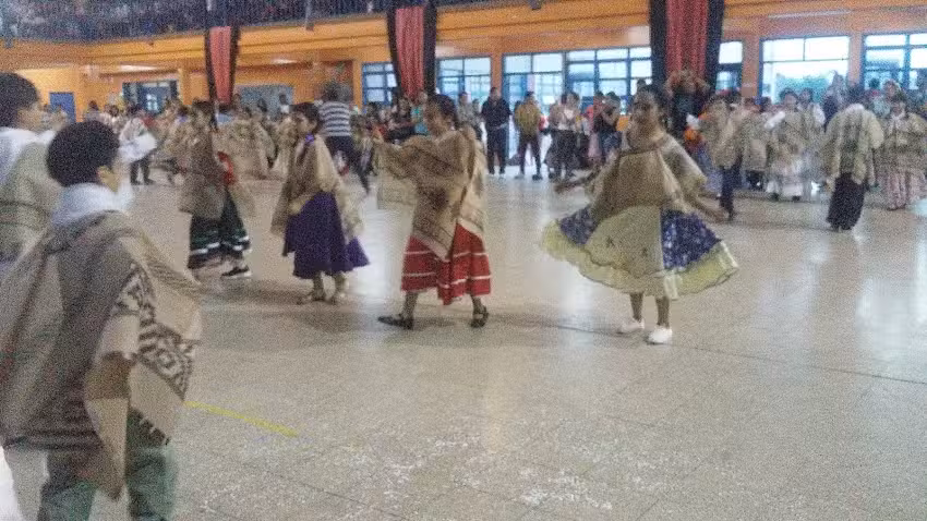 Cen 8 Maestras Lucio Lucero