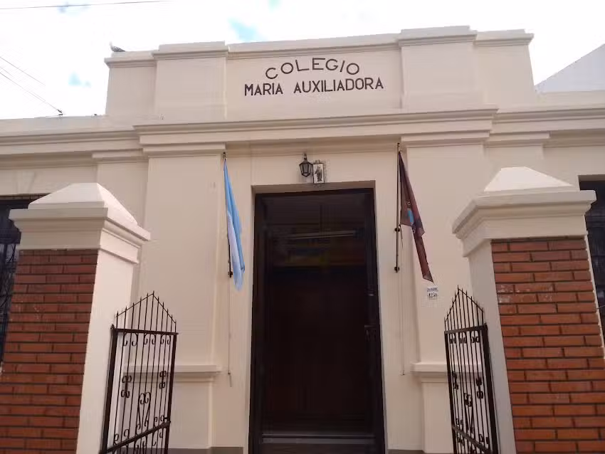 Colegio Maria Auxiliadora Instituto Laura Vicuña