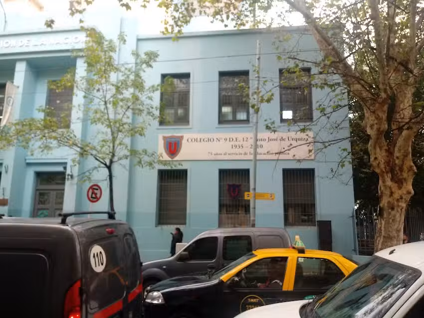 Colegio Nº 09 Justo José de Urquiza De 12