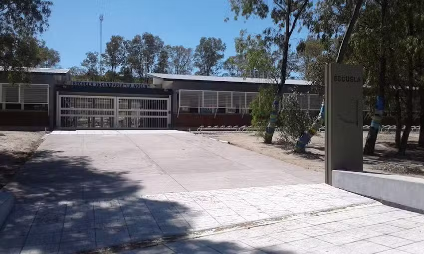 Colegio Secundario La Adela