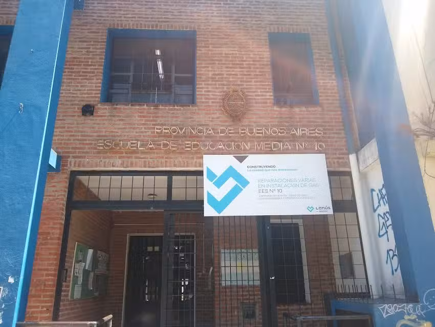 E E S No 10 Héroes de Malvinas