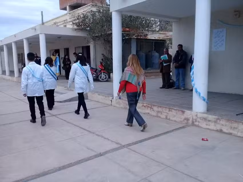 Epet N 6 La Bebida