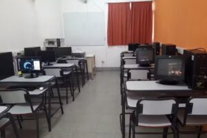 Esc Malvinas Argentinas Nº495