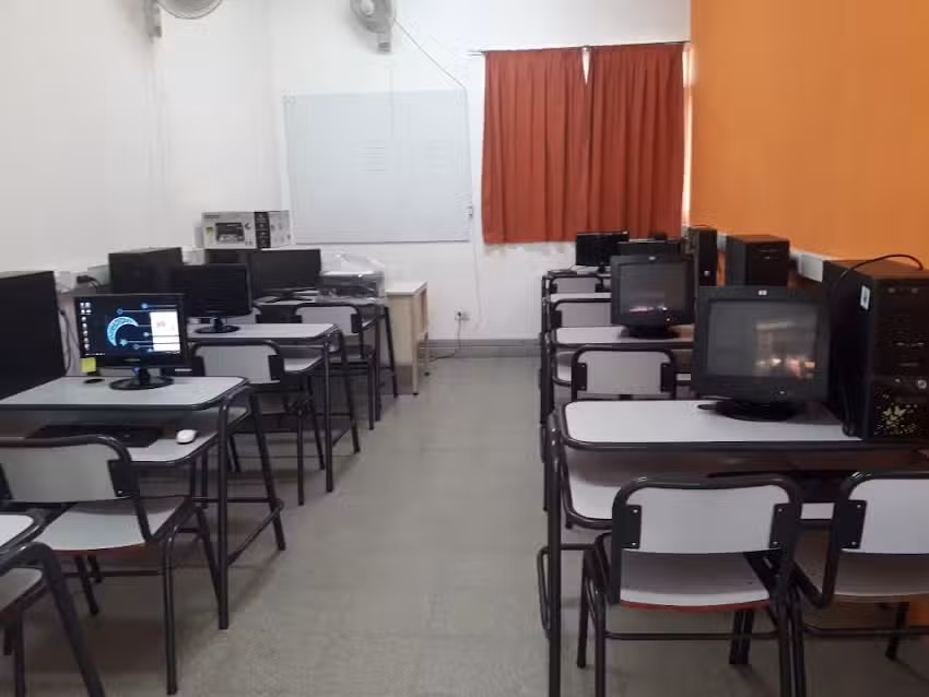 Esc Malvinas Argentinas Nº495