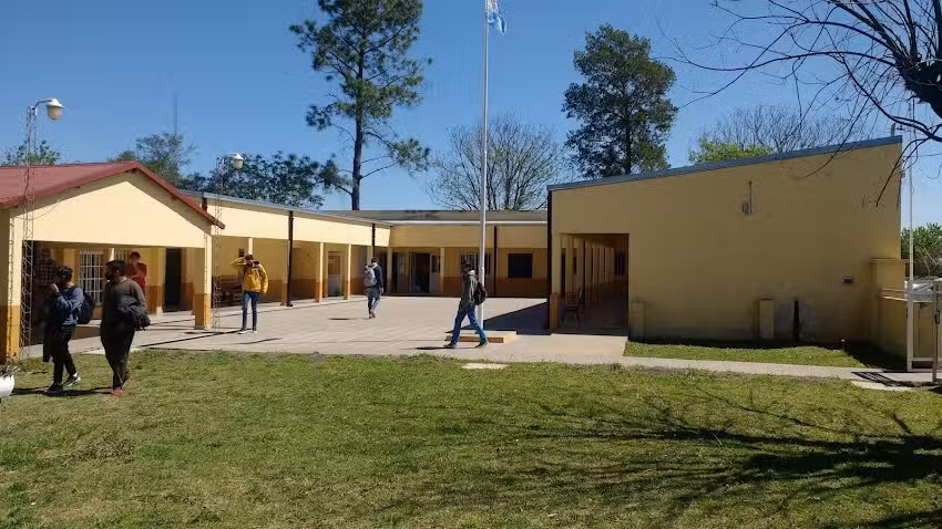 Esc N8 Mojones Norte