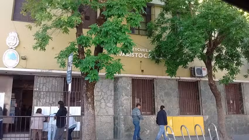 Esc Primaria Común N 15 Evaristo Carriego