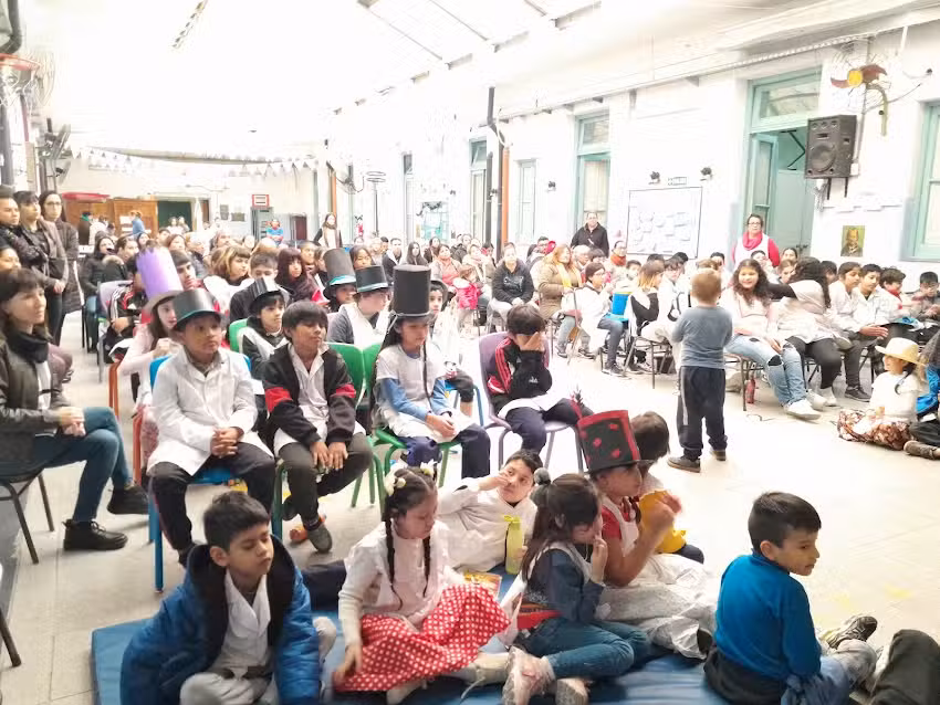 Esc Primaria Común N 21 Emilio Raúl Olive