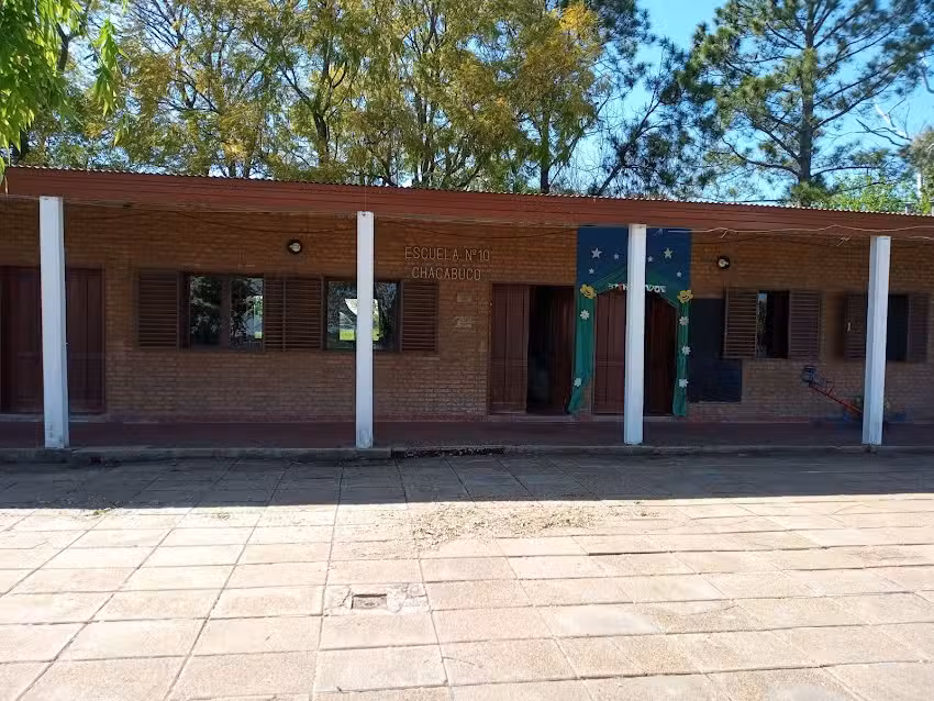 Escuela 10 Chacabuco