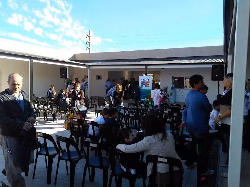 Escuela 1402