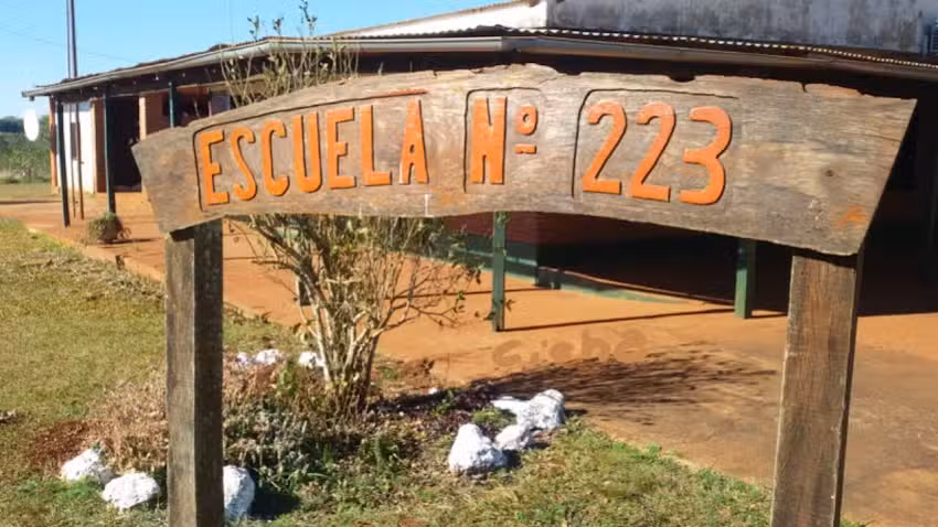 Escuela 223 Colonia El Paraíso Apóstoles