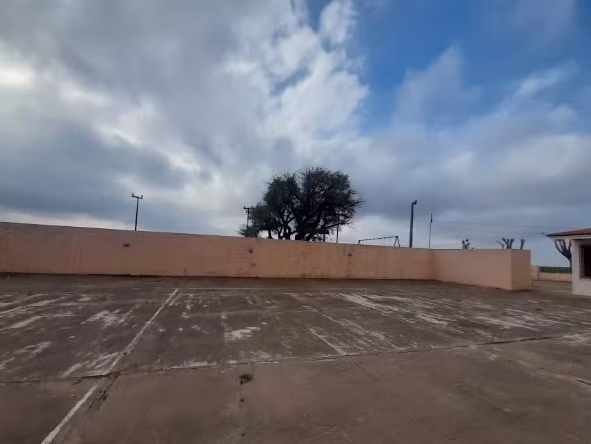 Escuela 25 de mayo Campo la Luisita
