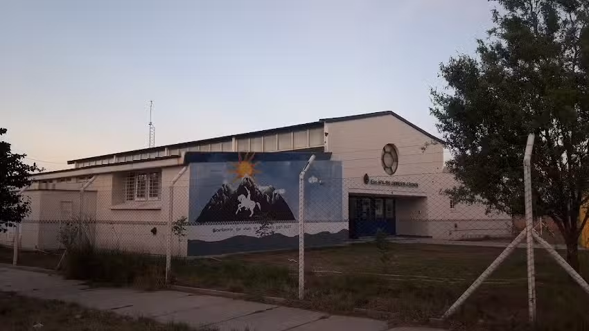 Escuela 4190 Dr James W Cronin