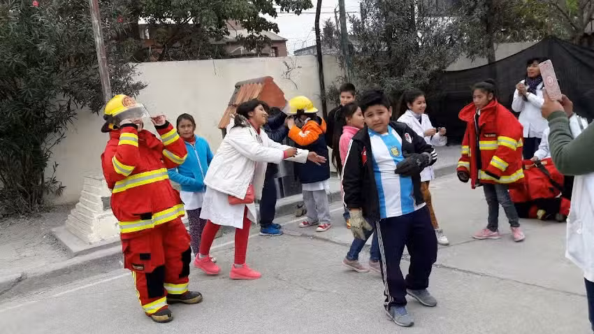 Escuela 9 de JulioHipolito Yrigoyen