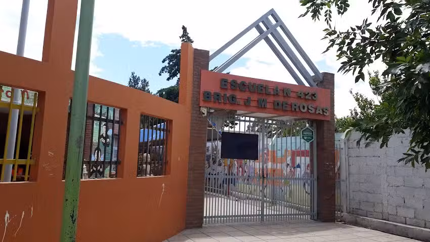 Escuela Brigadier Juan Manuel de Rosas