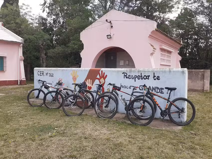 Escuela campo Ghiano