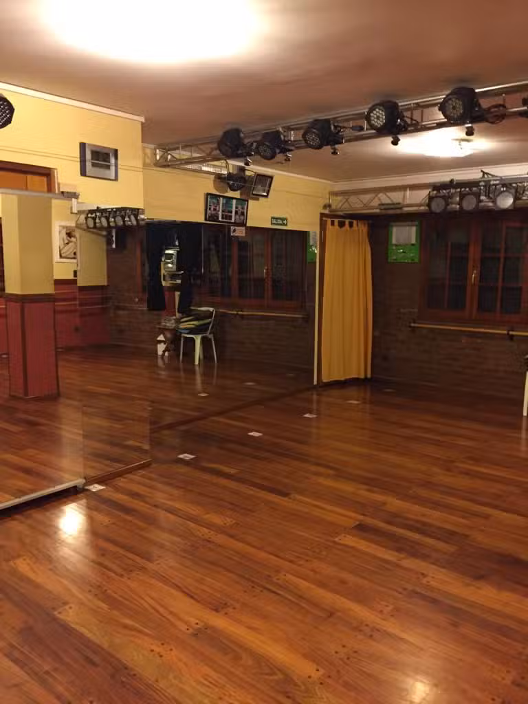 Escuela Chapeau