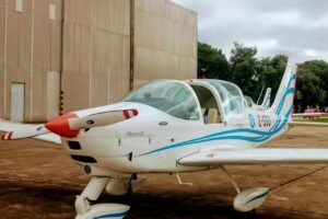 Escuela de Aviación Militar