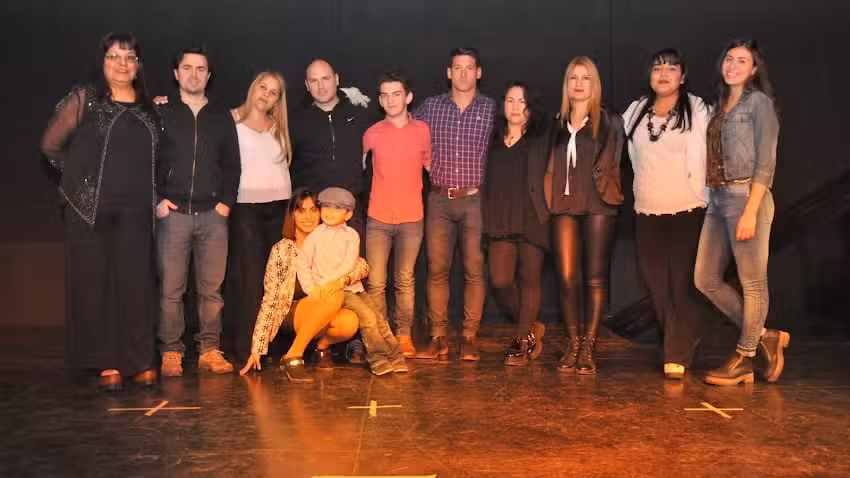 Escuela De Canto tuVOZsosVOS Inspira tu Ser