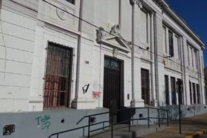 Escuela De Educación Primaria Nº1 Bernardino Rivadavia