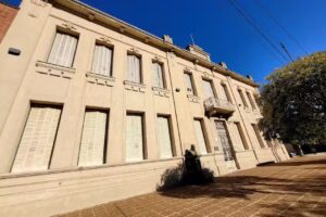 Escuela De Educación Primaria Nº1 Domingo Faustino Sarmiento