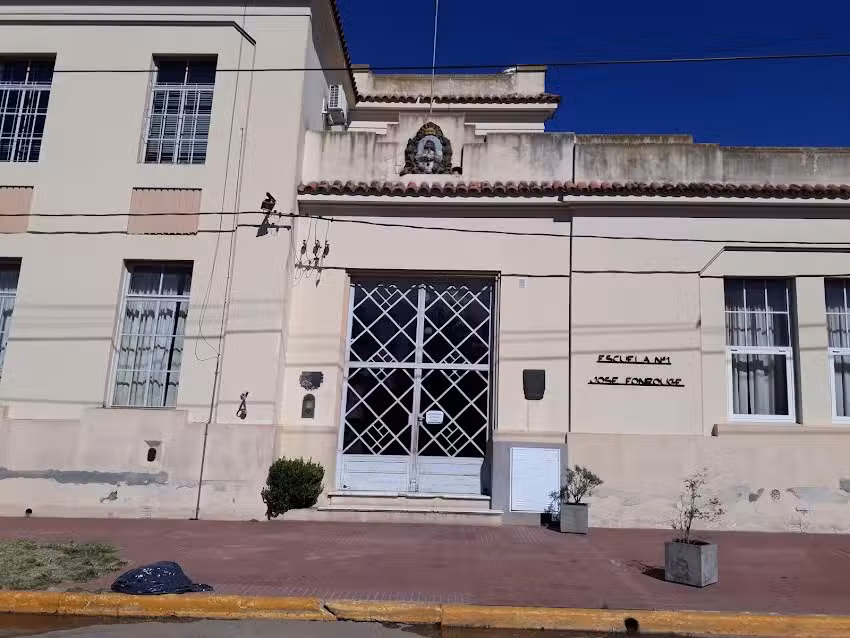 Escuela De Educación Primaria Nº1 José Fonrouge