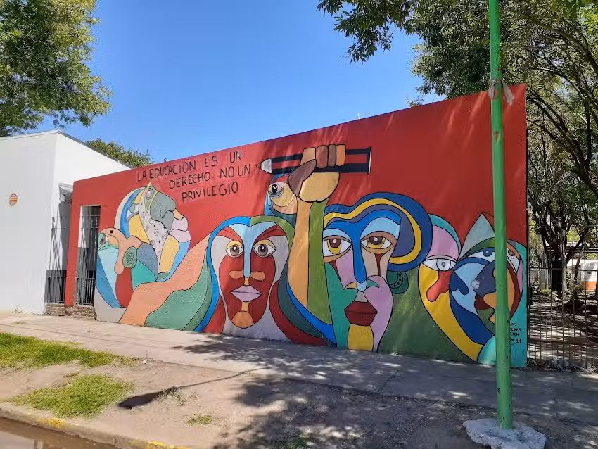 Escuela De Educación Primaria Nº14 Valentin Vergara