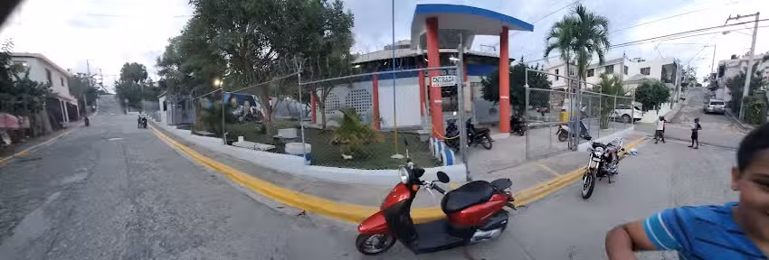 Escuela de Educación Secundaria nº4 Lola Mora