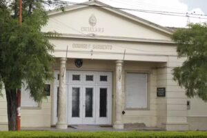 Escuela de Educación Secundaria N 4 René Favaloro