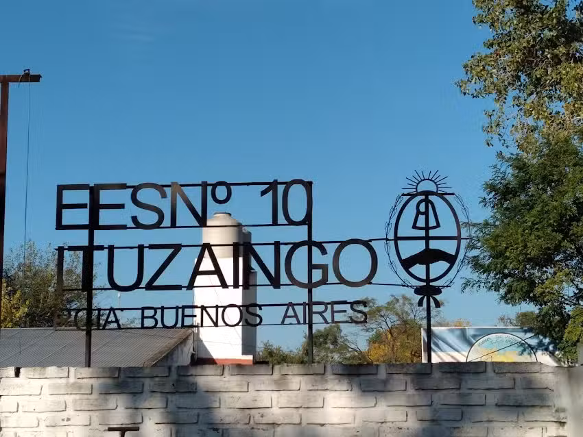 Escuela de Educación Secundaria N10 Madres de Malvinas