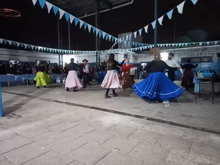 Escuela de Educacion Secundaria N454 Dr República Argentina Ees N454