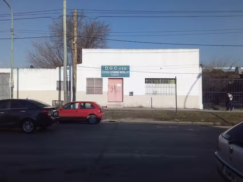 Escuela De Educación Secundaria N74