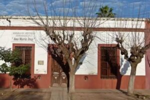Escuela De Educación Secundaria Nº1 Ana Maria Ares