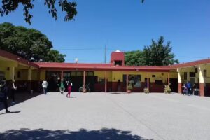 Escuela De Educación Secundaria Nº1 Gral Mosconi Cens N462