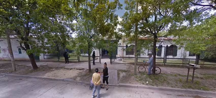 Escuela De Educación Secundaria Nº16