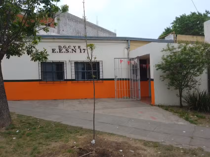 Escuela De Educación Secundaria Nº17