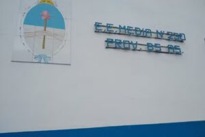 Escuela De Educación Secundaria Nº30