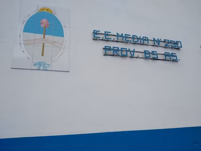 Escuela De Educación Secundaria Nº30