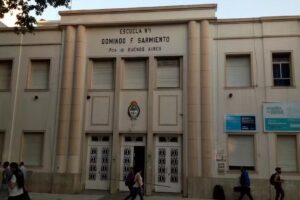 Escuela De Educación Secundaria Nº49