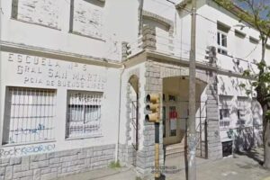 Escuela De Educación Secundaria Nº75