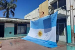 Escuela De Educación Secundaria Nº77