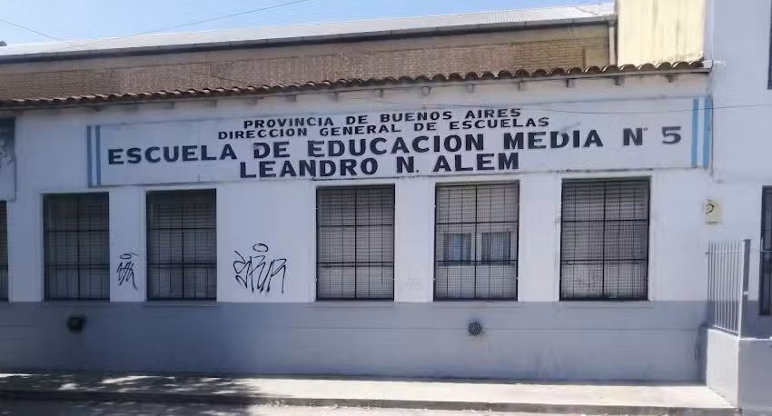 Escuela de Educacion Secundaria Nro 5 Leandro N Alem
