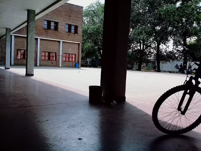 Escuela De Educación Secundaria Técnica Nº1