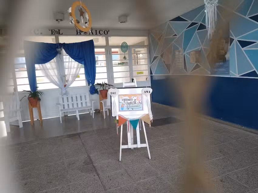 Escuela Del Bicentenario De La Independencia De La Patria