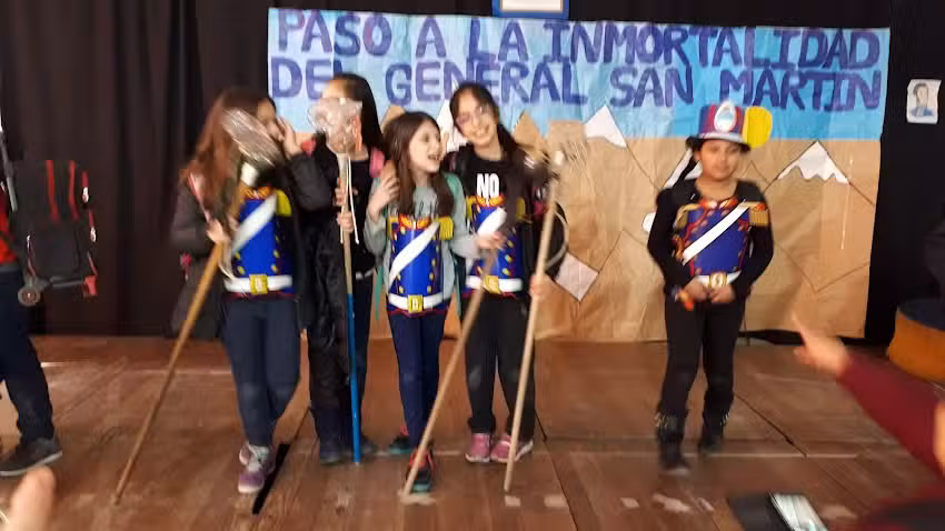 Escuela Domingo F Sarmiento