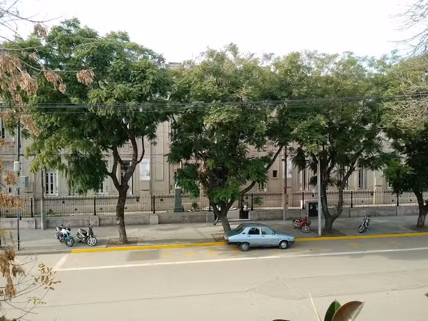 Escuela Egb Número 1 Domingo Fautisno Sarmiento