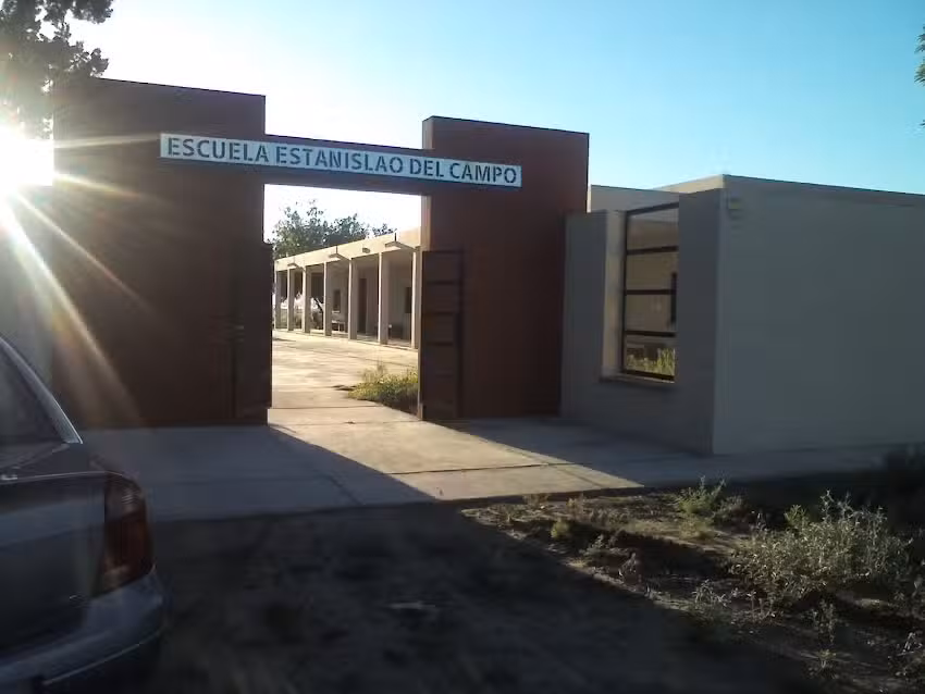 Escuela Estanislao Del Campo N821