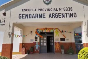 Escuela Gendarme Argentino N 6038