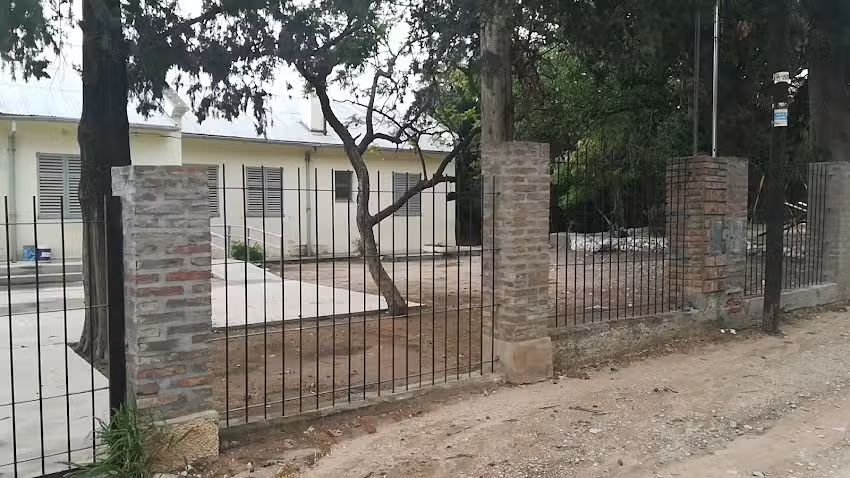 Escuela José Hernandez del Rincón