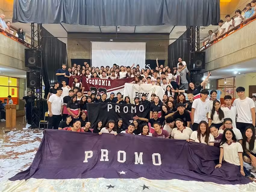 Escuela Juan Bautista AlberdiDean Funes