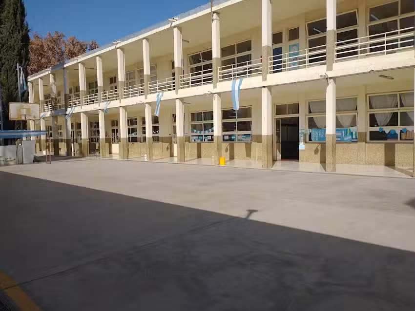 Escuela Juan José Paso